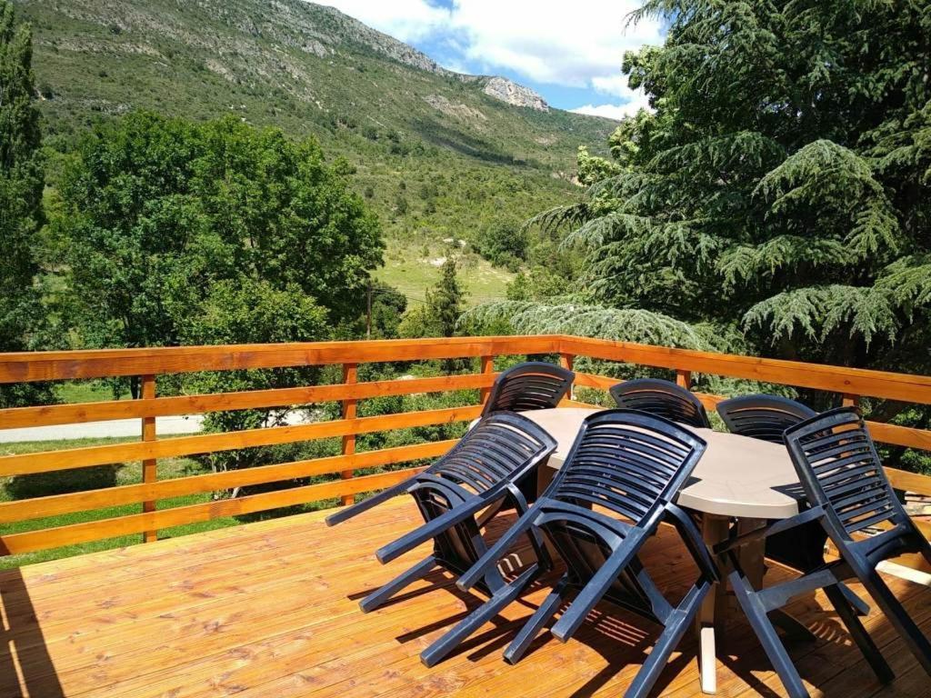Gite En Haute Provence Montfroc Εξωτερικό φωτογραφία